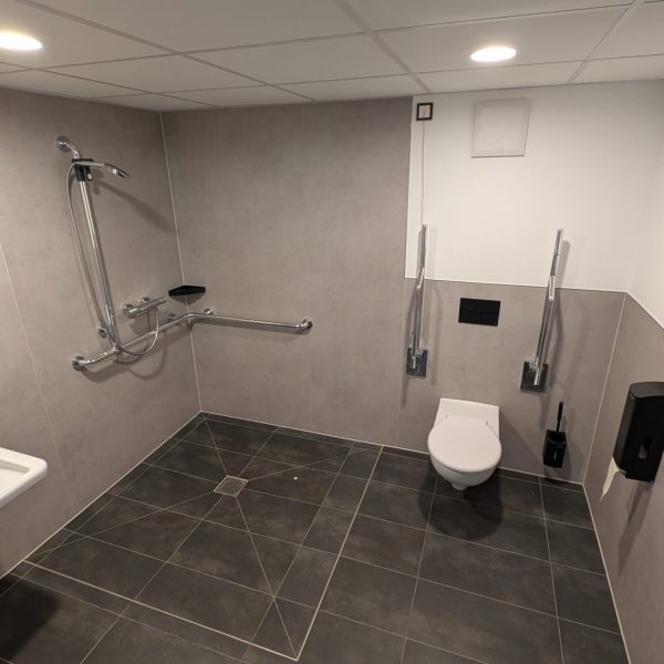 Bad-scaled-rjo79ebtdne2yecenafy1nl932yets8lup99lqniwg